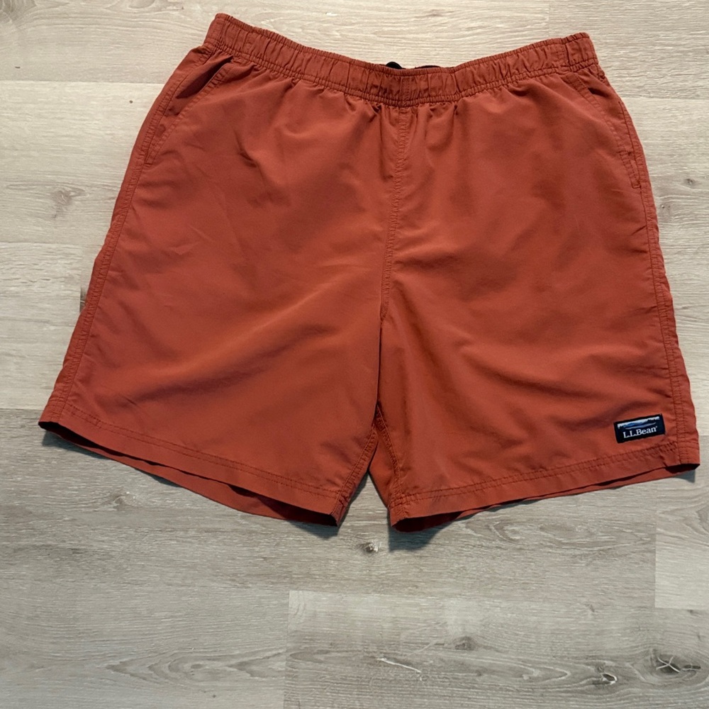 L.L. Bean Men's Size Large Rust Orange Athletic Shorts EUC